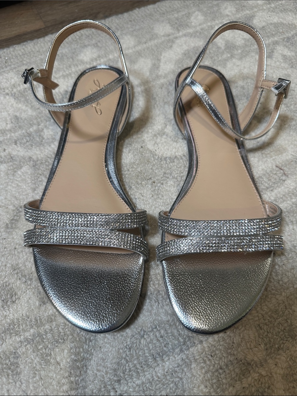 Jewel Badgley Mischka Silver Strappy Rhinestone Ankle-Strap Sandals (34)